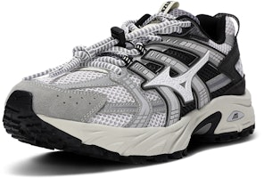 ミズノ フィジーTL グレー/ブラック D1GH240902 Lookbook ミズノ フィジーTL グレー/ブラック D1GH240902