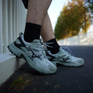 ミズノ フィージーTL ウィートベージュ/ブラック D1GH240904 Sizing ミズノ フィージーTL ウィートベージュ/ブラック D1GH240904