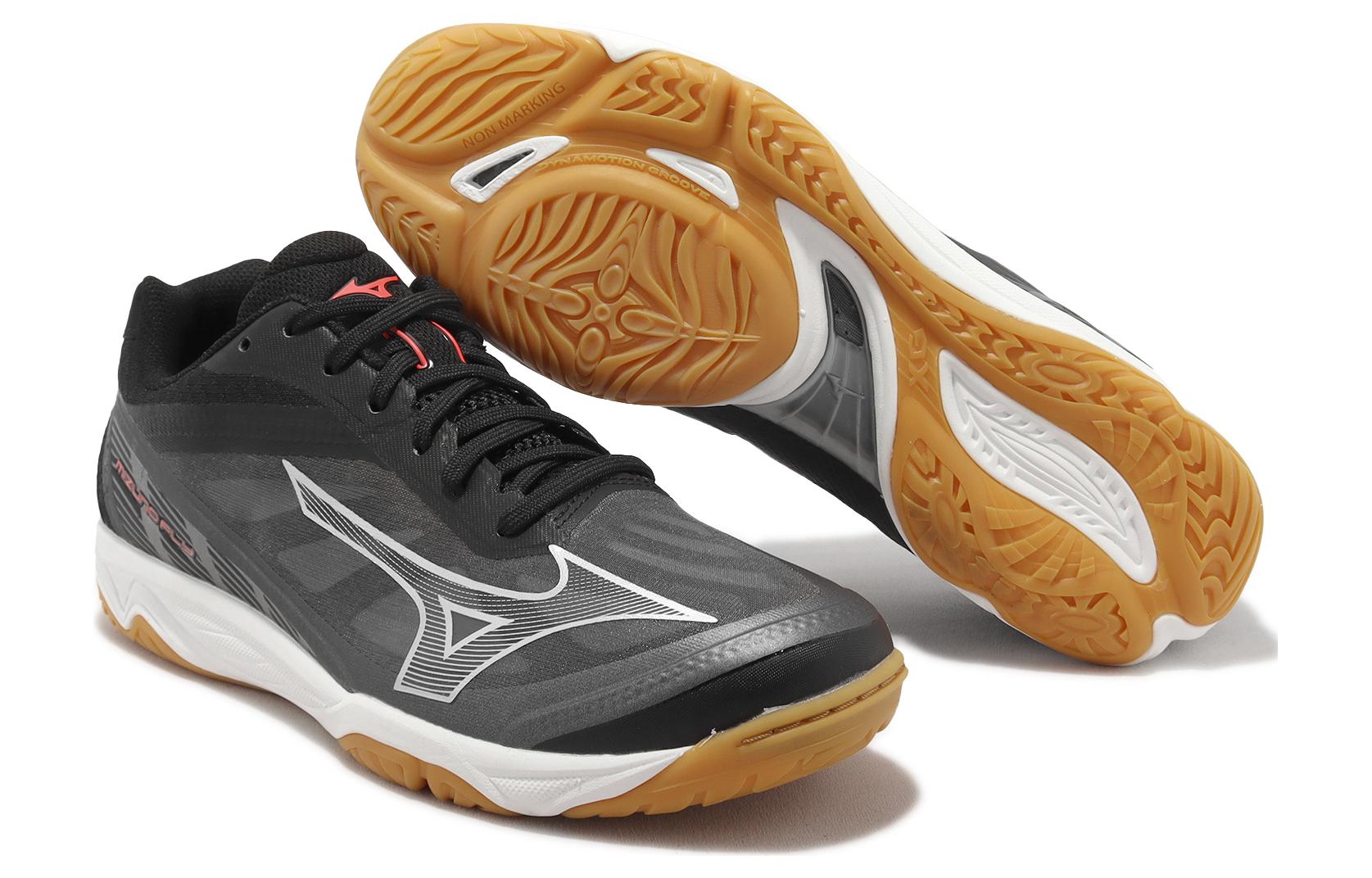 Purchase Mizuno Fly Low 'Penyerapan Kejut Anti-Selip Hitam' V1GA233001