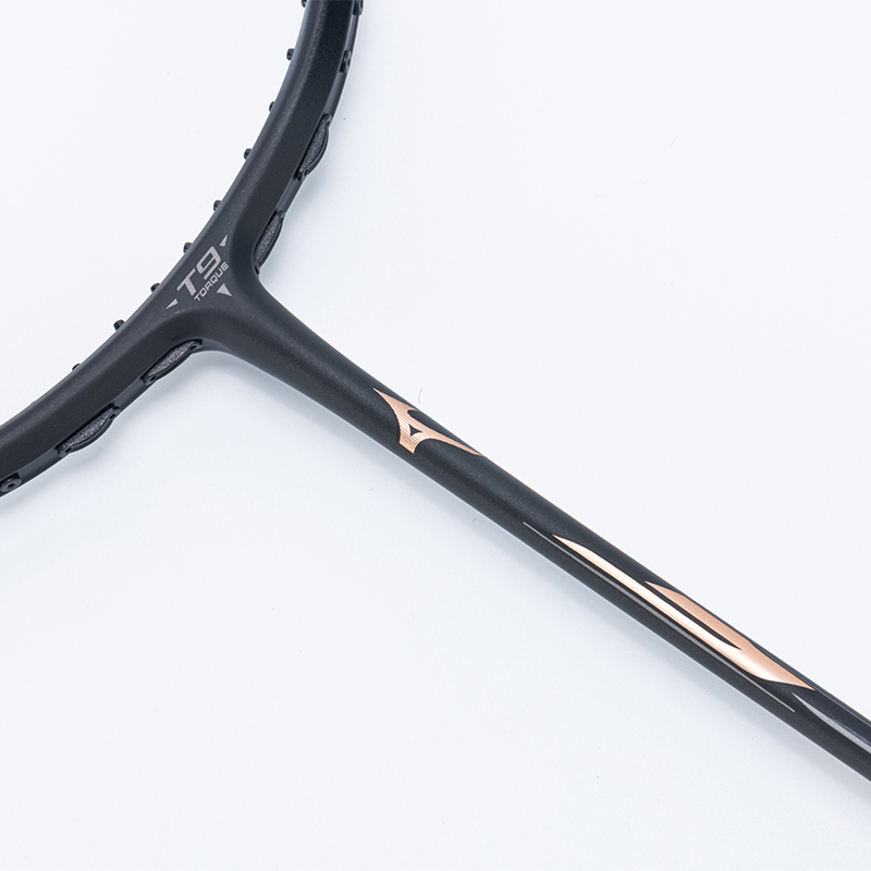 Sizing 美津濃全碳羽球拍4U6黑色 - 超輕進攻專業版 73JTB40009