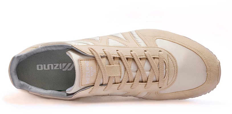 Mizuno Sepatu Lari LowTop Buatan Tangan 'Beige Putih' D1GF222002 Order Mizuno Sepatu Lari LowTop Buatan Tangan 'Beige Putih' D1GF222002