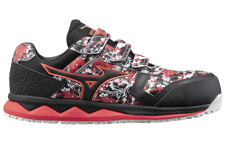 Order Mizuno HW 22L Low ''Noir Rouge'' F1GA200196