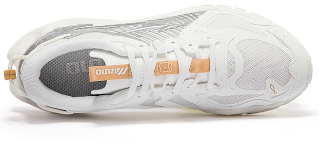 Mizuno KOI 2K 'Perak 'Emas' D1GH220304 Lookbook Mizuno KOI 2K 'Perak 'Emas' D1GH220304