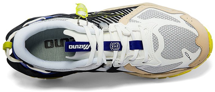 美津浓 KOI 2K 低帮跑鞋 '新年锦鲤魅力' D1GH220306 Lookbook 美津浓 KOI 2K 低帮跑鞋 '新年锦鲤魅力' D1GH220306