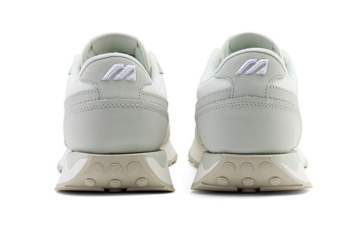 Shop 美津浓 Lg 70s 必备款 ‘灰白’ D1GH214501