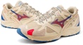 Lookbook Mizuno LG 90s 'Pasir Merah' D1GH212507