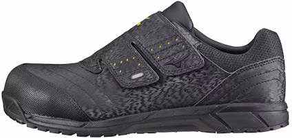 Mizuno Low Top 'Black' C1GA181109 Mizuno Low Top 'Black' C1GA181109