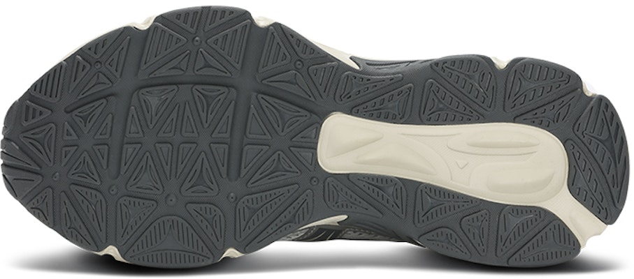 Mizuno Low Top 'Silver Grey' D1GH222917 Details for Mizuno Low Top 'Silver Grey' D1GH222917