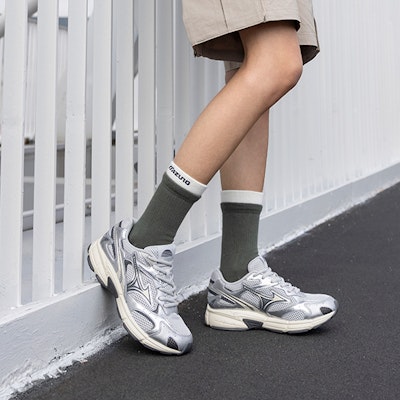 Mizuno Low Top 'Silver Grey' D1GH222917 Sizing Mizuno Low Top 'Silver Grey' D1GH222917