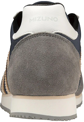 Mizuno 耐磨防滑低筒跑步鞋 男女款 米灰色 Shop Mizuno 耐磨防滑低筒跑步鞋 男女款 米灰色