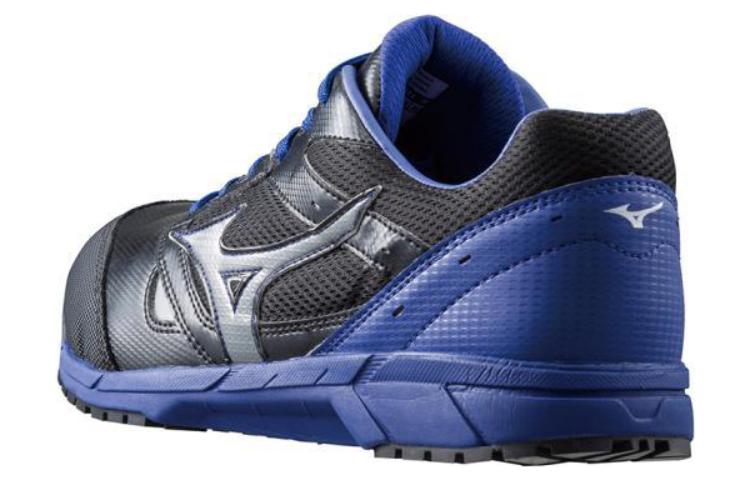 Lookbook Mizuno LS Rendah 'Hitam Biru' C1GA170009
