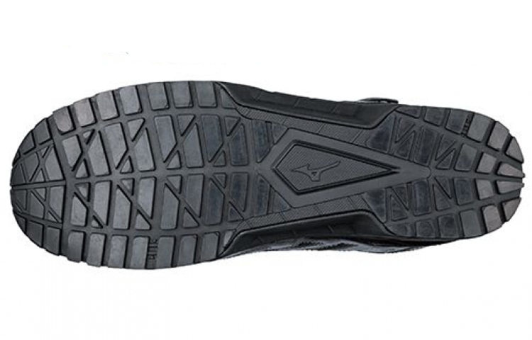 Lookbook 美津浓 LS MID 防護跑步鞋 黑 男女同款