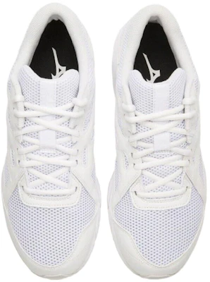 Mizuno Maximizer 25 2E Wide 'Triple Putih' K1GA230201 Shop Mizuno Maximizer 25 2E Wide 'Triple Putih' K1GA230201