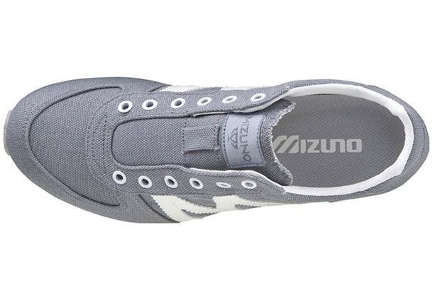 美津浓 Mizuno MR1 灰色一脚蹬休闲鞋 D1GF211602 Lookbook 美津浓 Mizuno MR1 灰色一脚蹬休闲鞋 D1GF211602