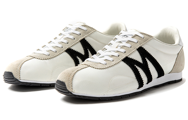 Shop Mizuno MLC-0 'Beige Black' D1GF211308