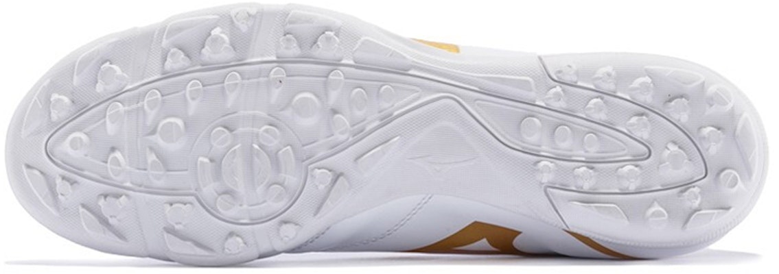 Mizuno Monarcida Neoii 碎釘防滑低幫足球鞋 白金 Shop Mizuno Monarcida Neoii 碎釘防滑低幫足球鞋 白金