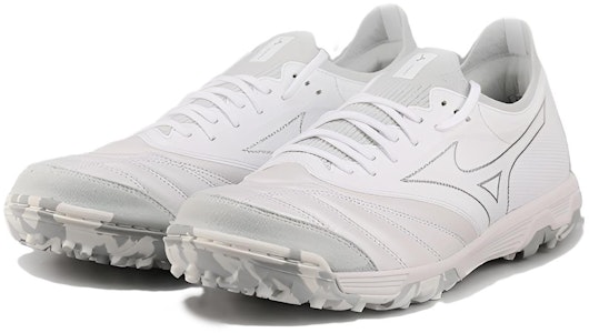 Mizuno Morelia Neo TF碎釘足球鞋 白 Lookbook Mizuno Morelia Neo TF碎釘足球鞋 白