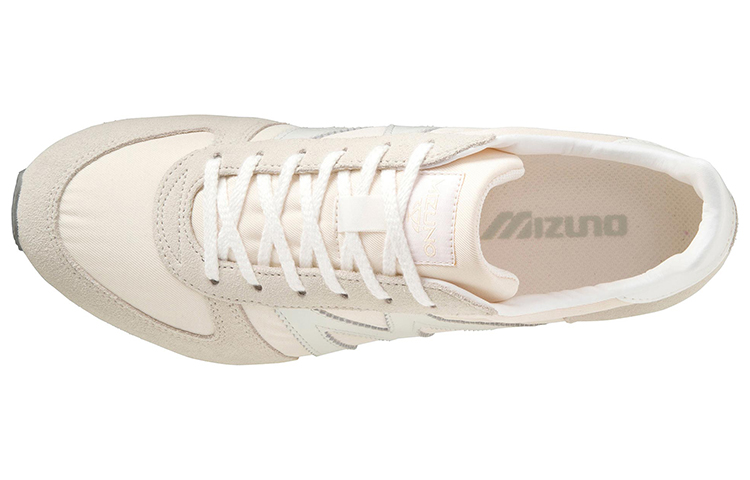 Lookbook Mizuno MR1 'Beige' Sepatu Sneakers Warna Krem D1GF212107