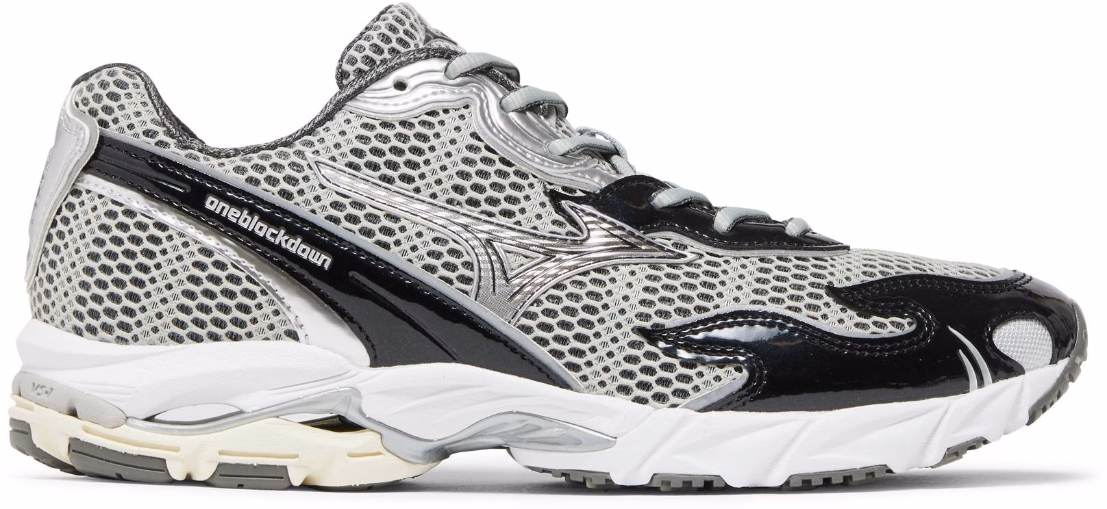 mizuno-one-block-down-x-flame-wave-onyx-d1-gd-232703