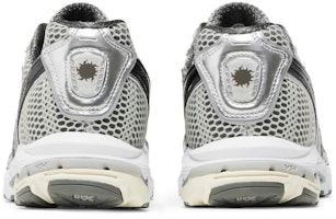 Mizuno One Block Down x Flame Wave 'Onyx' Sepatu Hitam D1GD232703 Details for Mizuno One Block Down x Flame Wave 'Onyx' Sepatu Hitam D1GD232703