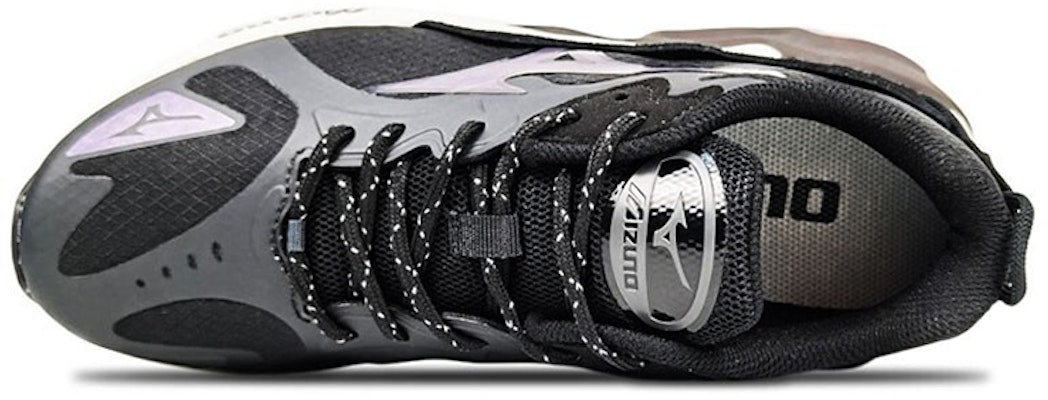 Mizuno PI RD1 Hitam/Putih D1GH210502 Lookbook Mizuno PI RD1 Hitam/Putih D1GH210502