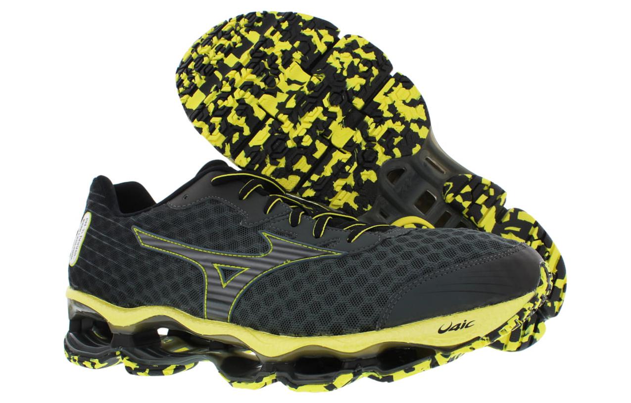 Lookbook Mizuno Prophecy 4 Hitam 'Tahan Lasak Bernafas Kasut Lari Rendah' J1GC150010