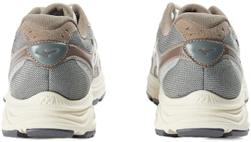 ミズノ レーサーS 「グレイシャルグレー」 D1GH223516 Purchase ミズノ レーサーS 「グレイシャルグレー」 D1GH223516