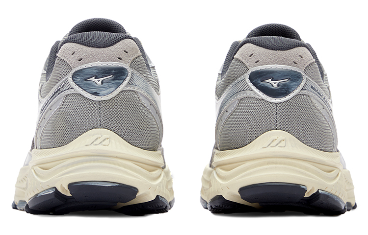 Details for Mizuno Racer S 'Perak Kelabu' D1GH223519