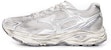Mizuno Racer S 'Putih Perak Metalik' D1GH223518