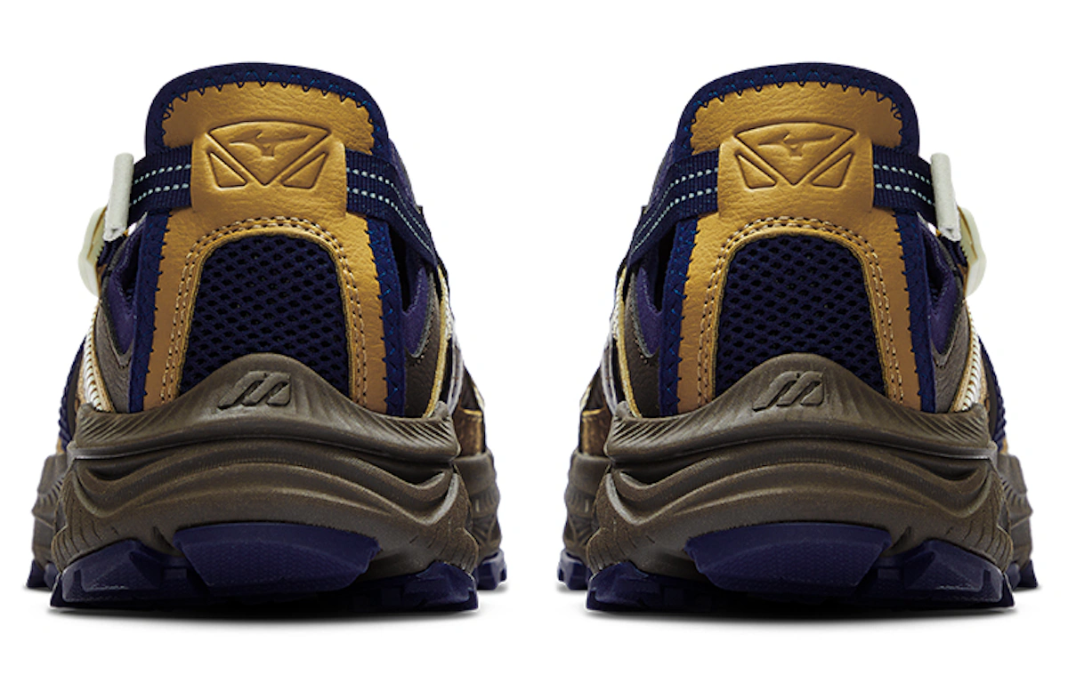 Mizuno Racer Trail SE 'Caramel Brown'