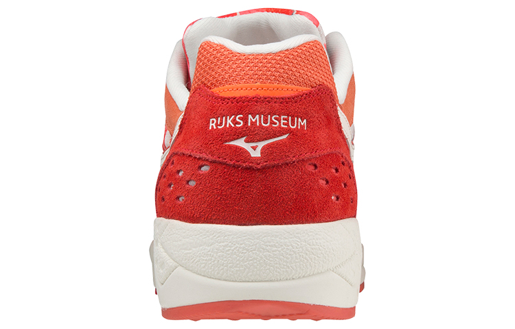 Shop Mizuno Rijksmuseum x Contender 'Red Comfort Nanmi' D1GG210301