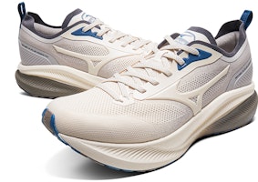Mizuno 輕盈防滑耐磨支撐透氣 低筒運動鞋 男女同款 米灰 Shop Mizuno 輕盈防滑耐磨支撐透氣 低筒運動鞋 男女同款 米灰