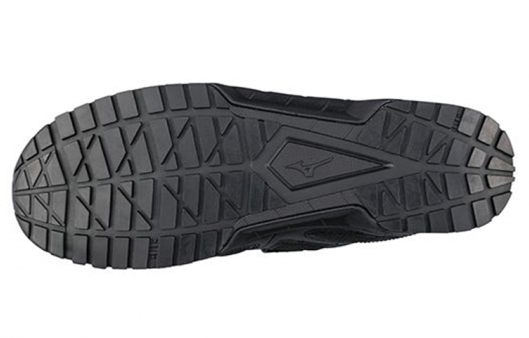 Shop Chaussures Mizuno Running Basses ''Confortables Durables Respirantes Noires'' F1GA213109