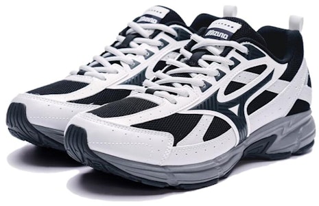 美津浓灰米白色低帮跑鞋 D1GH223017 Lookbook 美津浓灰米白色低帮跑鞋 D1GH223017