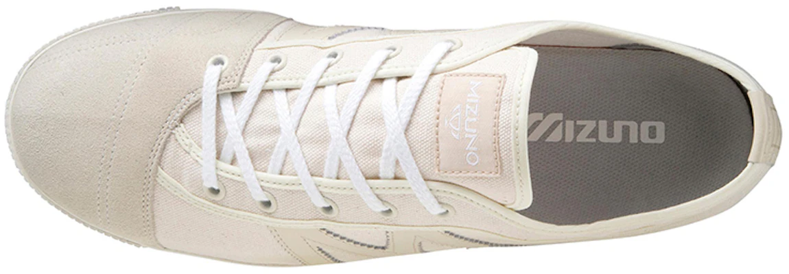 미즈노 스쿨 트레이너 '베이지' (Mizuno Seukul Teureineo 'Beige') D1GA196110 Lookbook 미즈노 스쿨 트레이너 '베이지' (Mizuno Seukul Teureineo 'Beige') D1GA196110