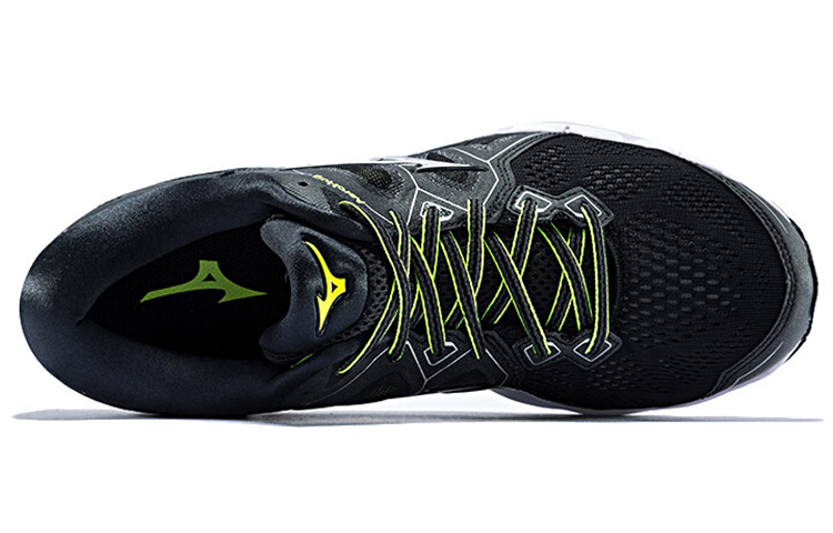 Lookbook Mizuno Sky 2 Hitam/Putih J1GC180204
