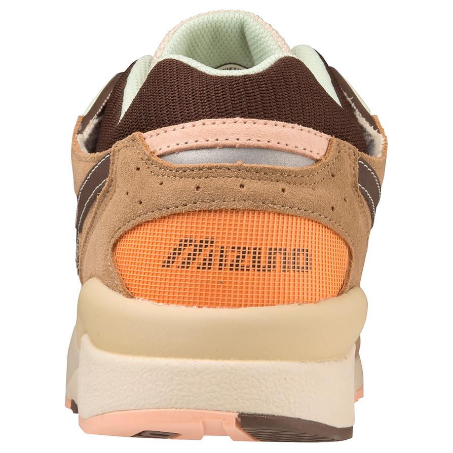 Shop Mizuno Sky Medal 'Summer Sand Musk Melon' - Pasir Musim Panas Musk Melon. D1GA332601