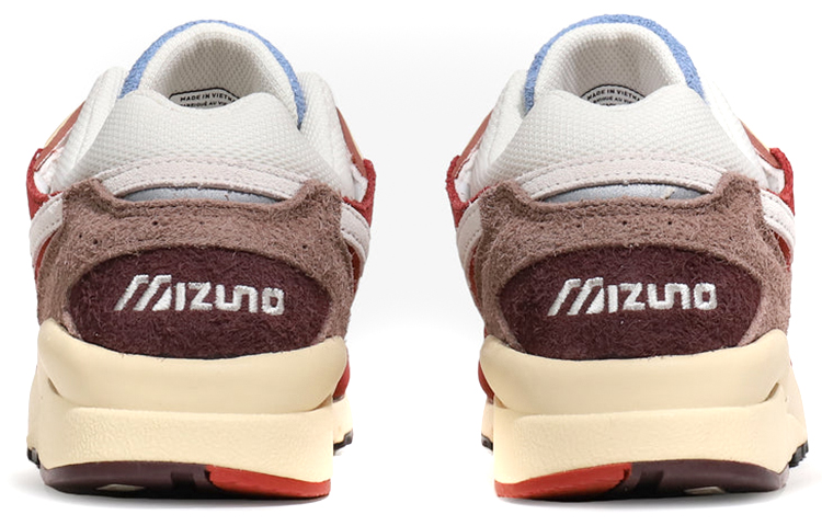 Shop Mizuno Sky Medal Premium 'Merah' D1GA217101