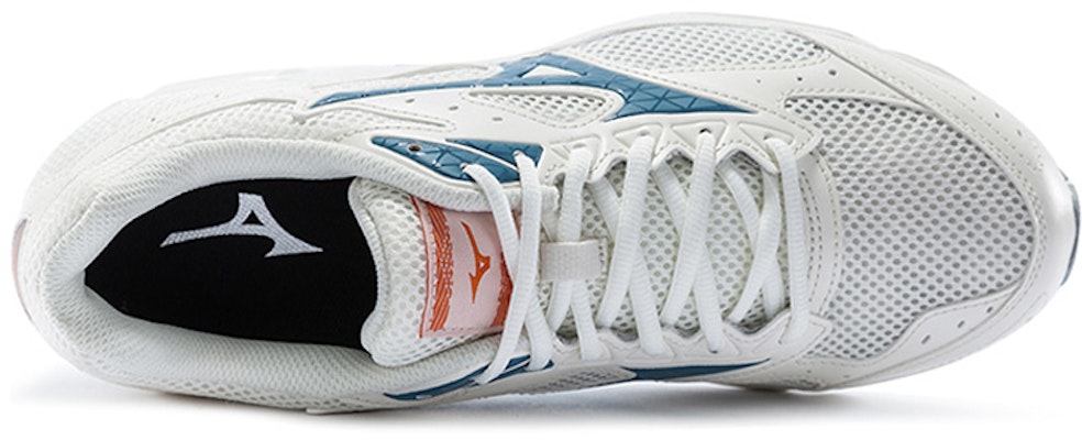 Mizuno Spark CN Putih/Biru D1GH202801 Lookbook Mizuno Spark CN Putih/Biru D1GH202801
