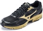 Lookbook Mizuno Spark CN Hitam/Emas D1GH202802