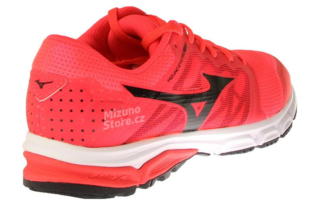 Lookbook Mizuno Synchro Md 2 Lage Sneakers Slijtvast Rood J1GF171809