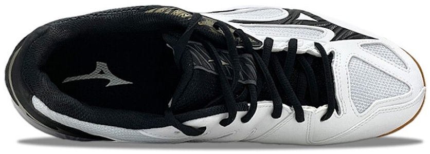 Mizuno Thunder Blade 3 'Putih Hitam Emas' V1GA217008 Lookbook Mizuno Thunder Blade 3 'Putih Hitam Emas' V1GA217008