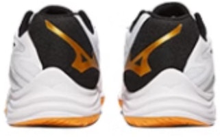 Mizuno Thunder Blade Z 'Putih Emas Hitam' V1GA237010 Lookbook Mizuno Thunder Blade Z 'Putih Emas Hitam' V1GA237010