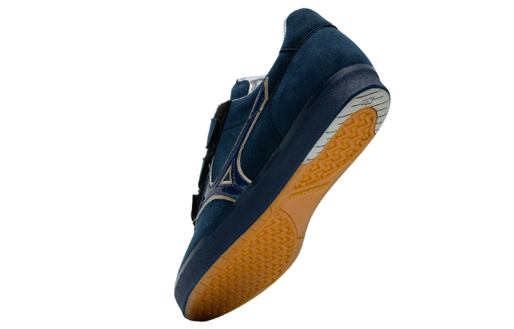 Shop Sepatu Latihan Mizuno Low 'Naimo Tsangqing' 8KT12114