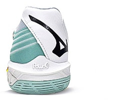 Mizuno Wave Claw 2 低筒 慢跑鞋 男女通用 白色 Shop Mizuno Wave Claw 2 低筒 慢跑鞋 男女通用 白色