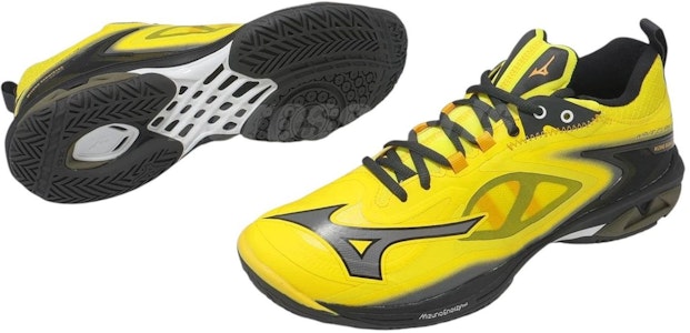 Mizuno Wave Claw Neo 3 Wide ''Kuning Hitam'' 71GA247327 Lookbook Mizuno Wave Claw Neo 3 Wide ''Kuning Hitam'' 71GA247327