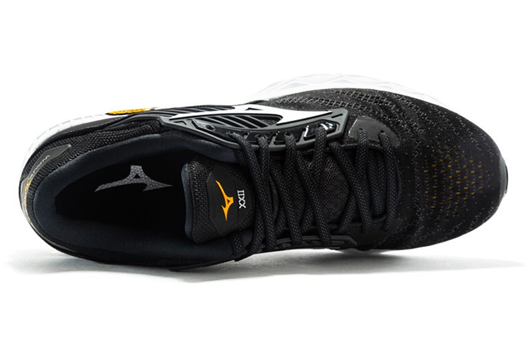 Shop Mizuno Creation 低筒 跑步鞋 男款 黑