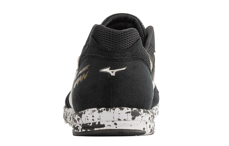 Shop Mizuno Wave Cruise Japan 透氣減震耐磨 低幫運動跑步鞋 男女同款 黑白