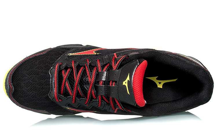 Lookbook 美津濃 Wave Daichi 3 耐磨透氣 低筒 跑步鞋 黑紅