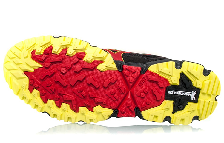 Shop 美津濃 Wave Daichi 3 耐磨透氣 低筒 跑步鞋 黑紅